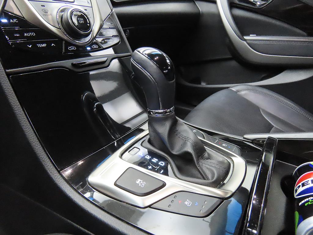 HYUNDAI Grandeur - Vista 10