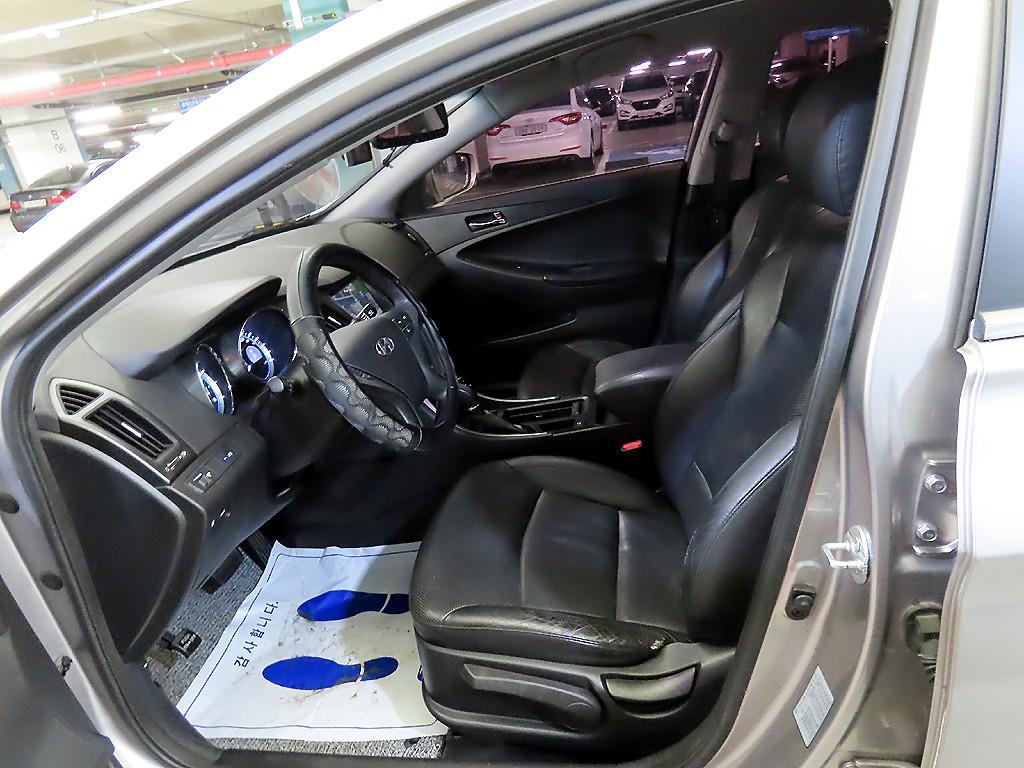 HYUNDAI Sonata - Vista 6