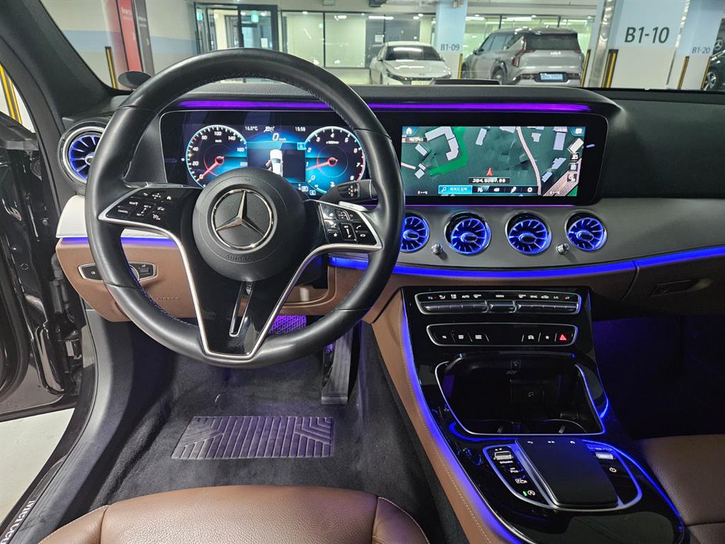 Mercedes Benz E class - Vista 9