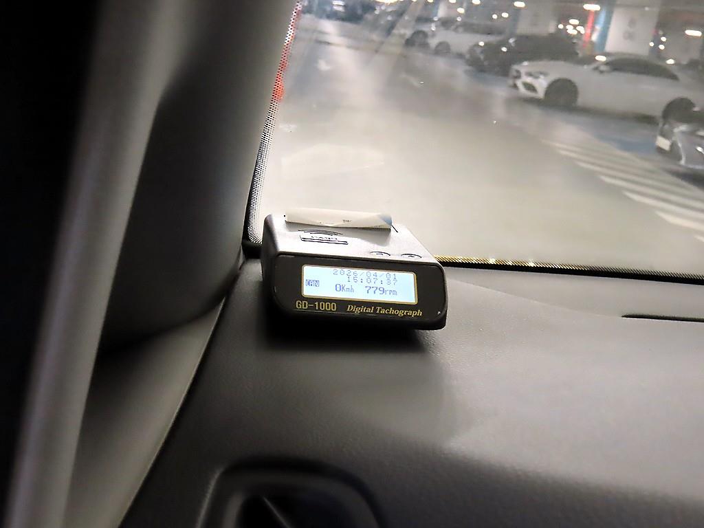 HYUNDAI Starex 2014 Amarillo - Importación desde Corea - HF Imports Iquique - Foto 14