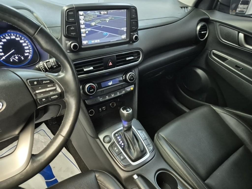 HYUNDAI Kona - Vista 10