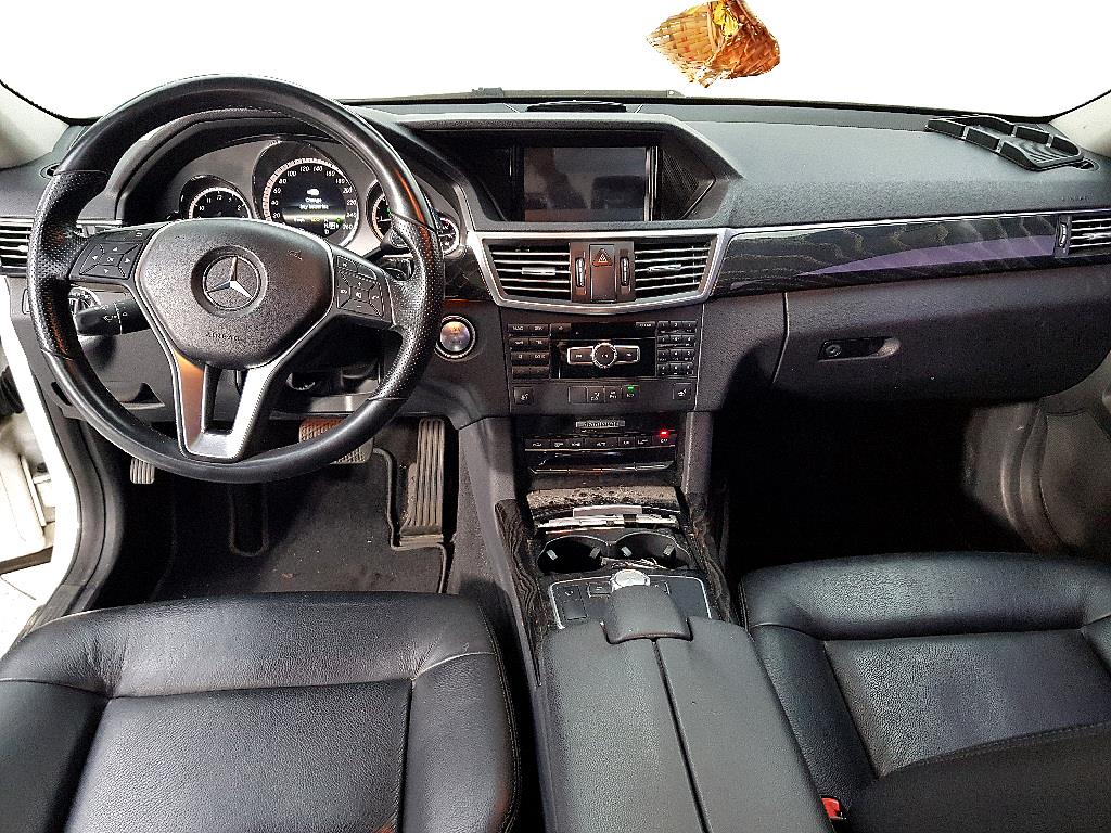 Mercedes Benz E class - Vista 5