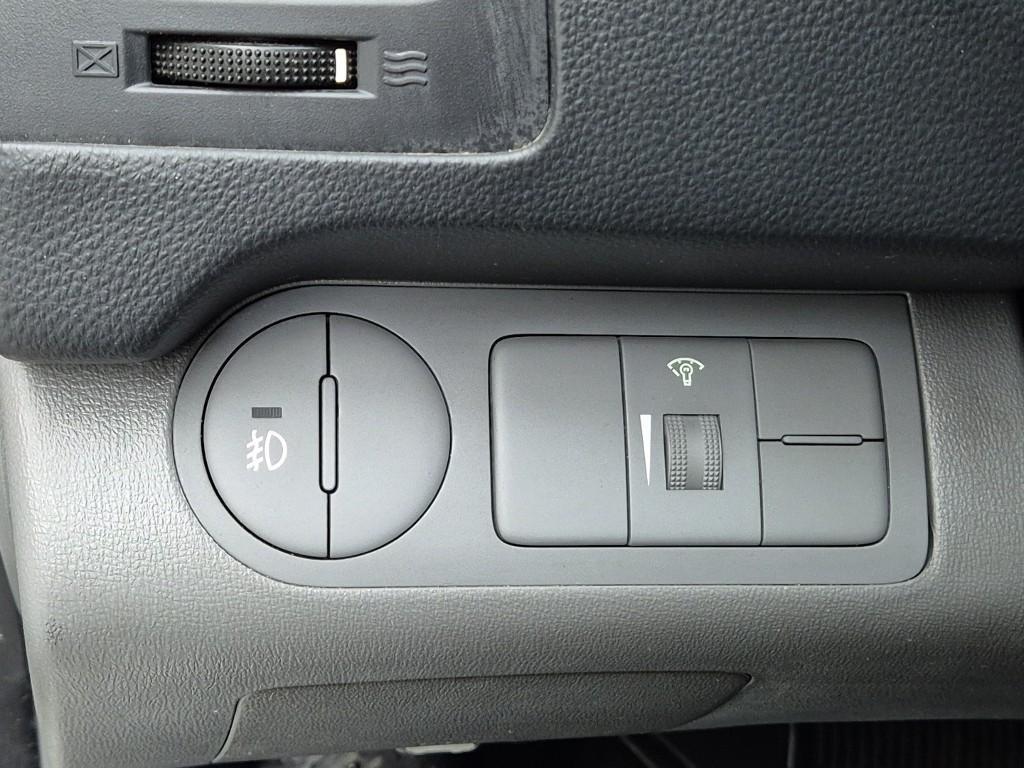 HYUNDAI Starex - Vista 12