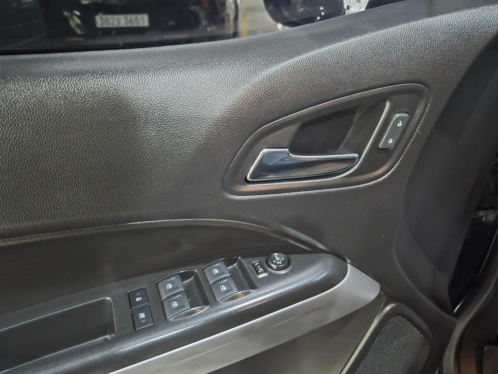 Chevrolet ?Colorado 2020 Negro - Importación desde Corea - HF Imports Iquique - Foto 17