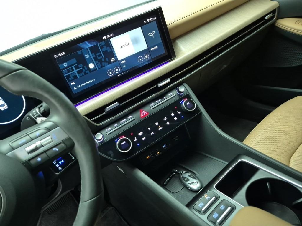 HYUNDAI Sonata - Vista 11