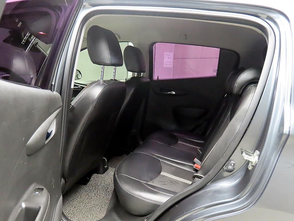 Chevrolet Spark - Vista 6