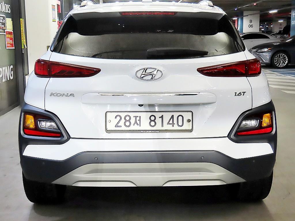HYUNDAI Kona - Vista 5