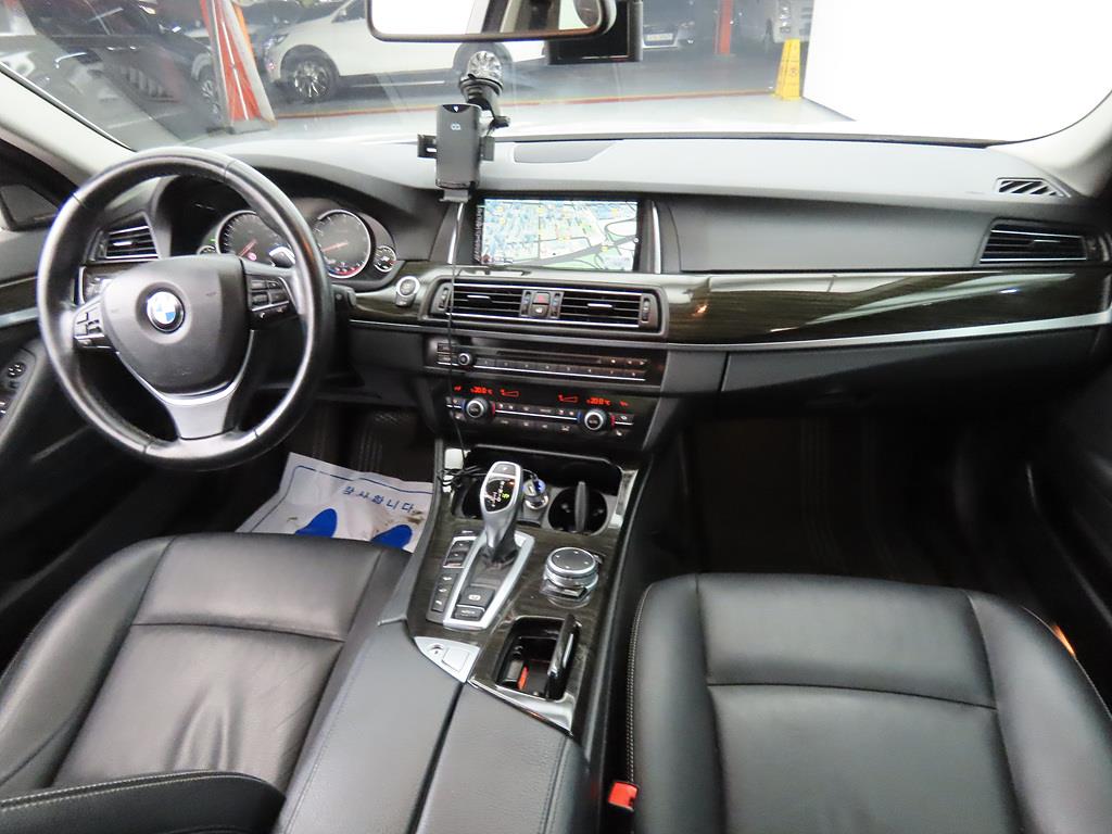 BMW 5 Series - Vista 5