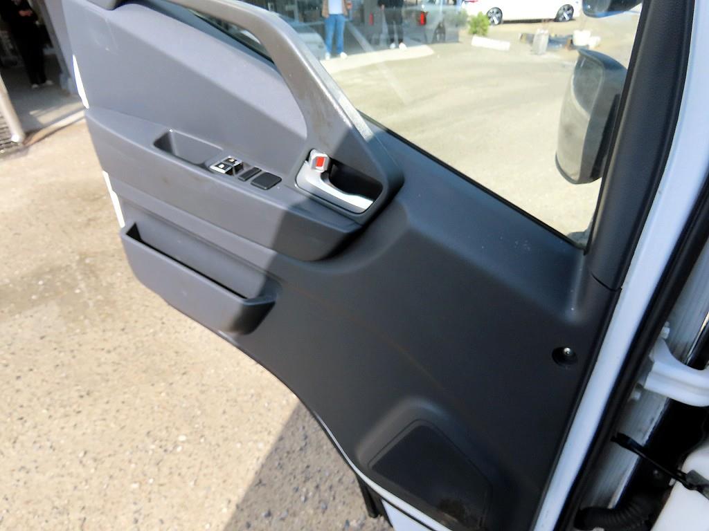 medium and large cargo dump - Vista 11