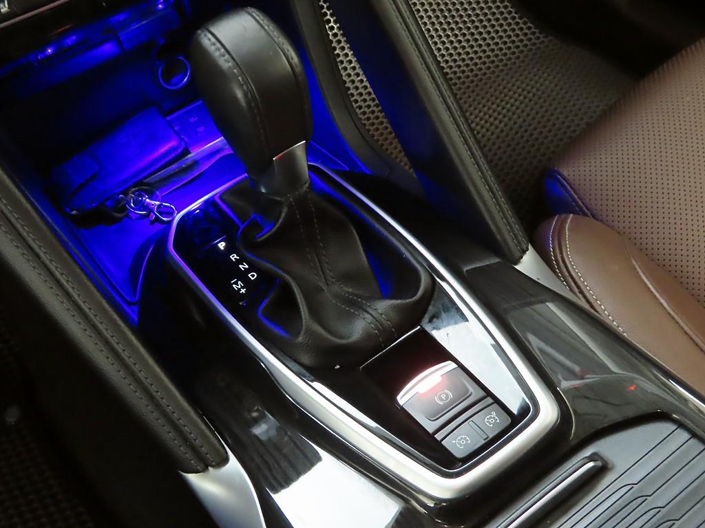 SAMSUNG QM6 - Vista 11