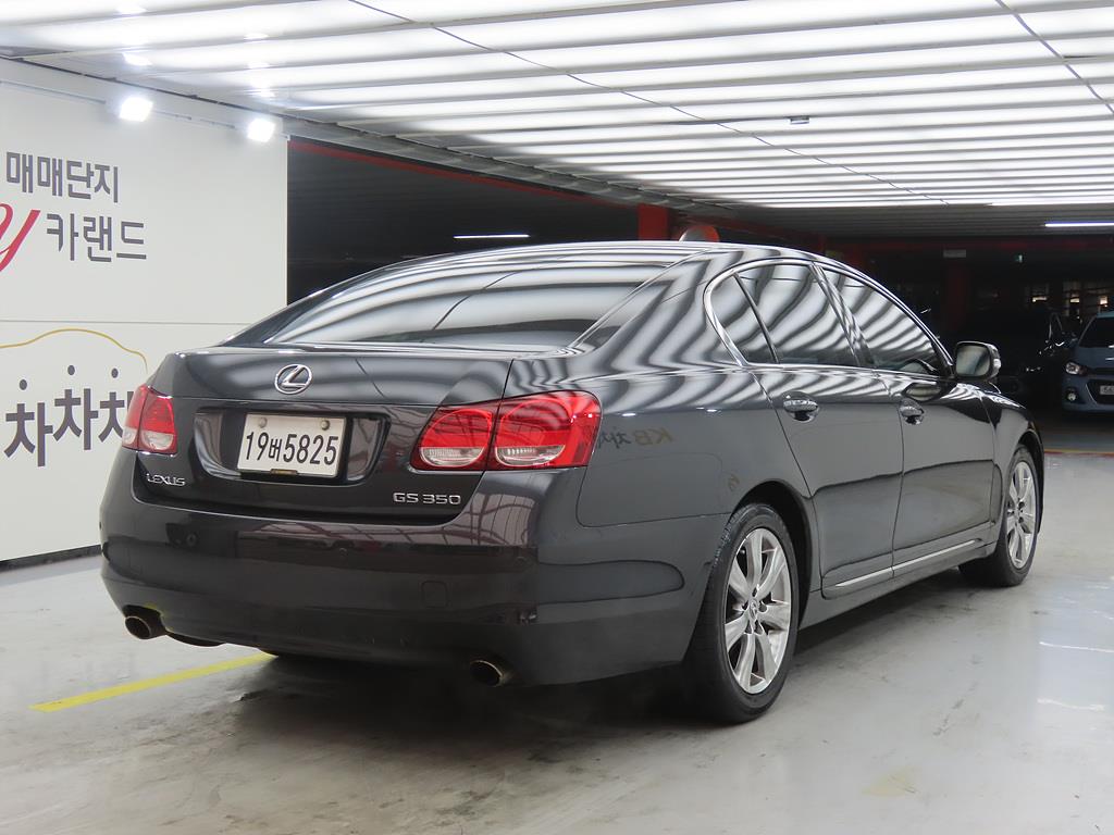 Lexus GS - Vista 4