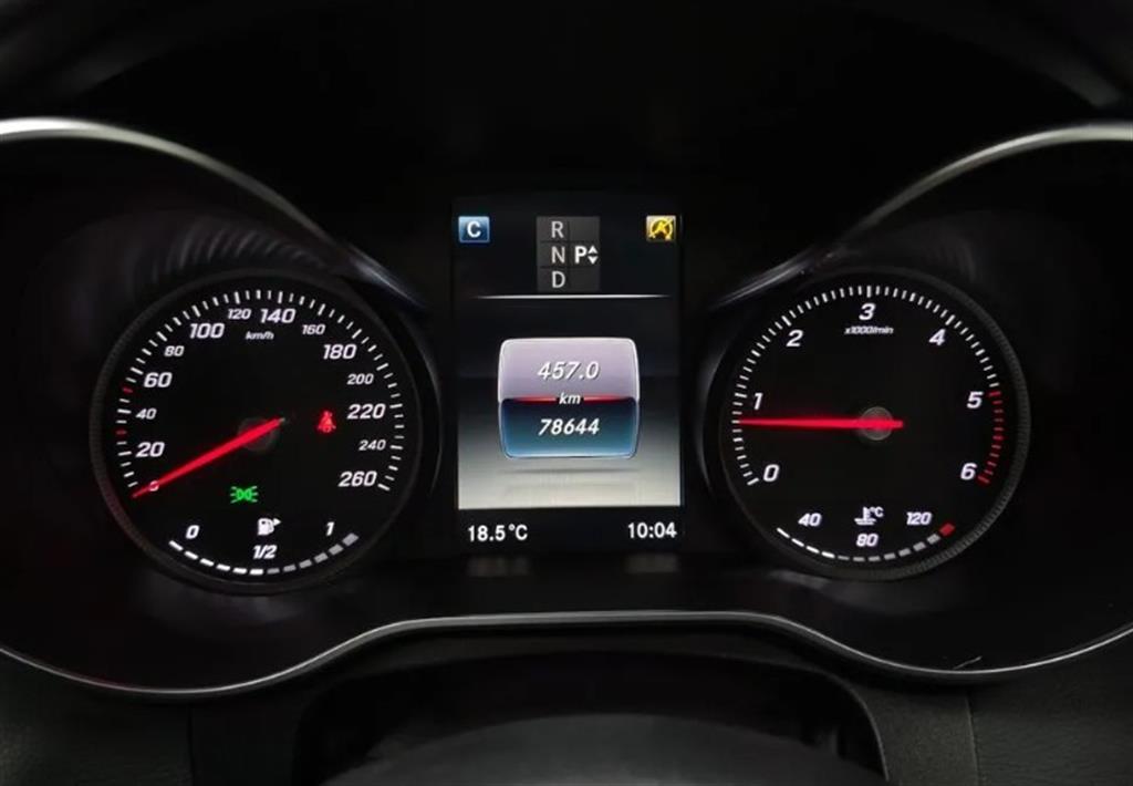 Mercedes Benz C Class - Vista 8