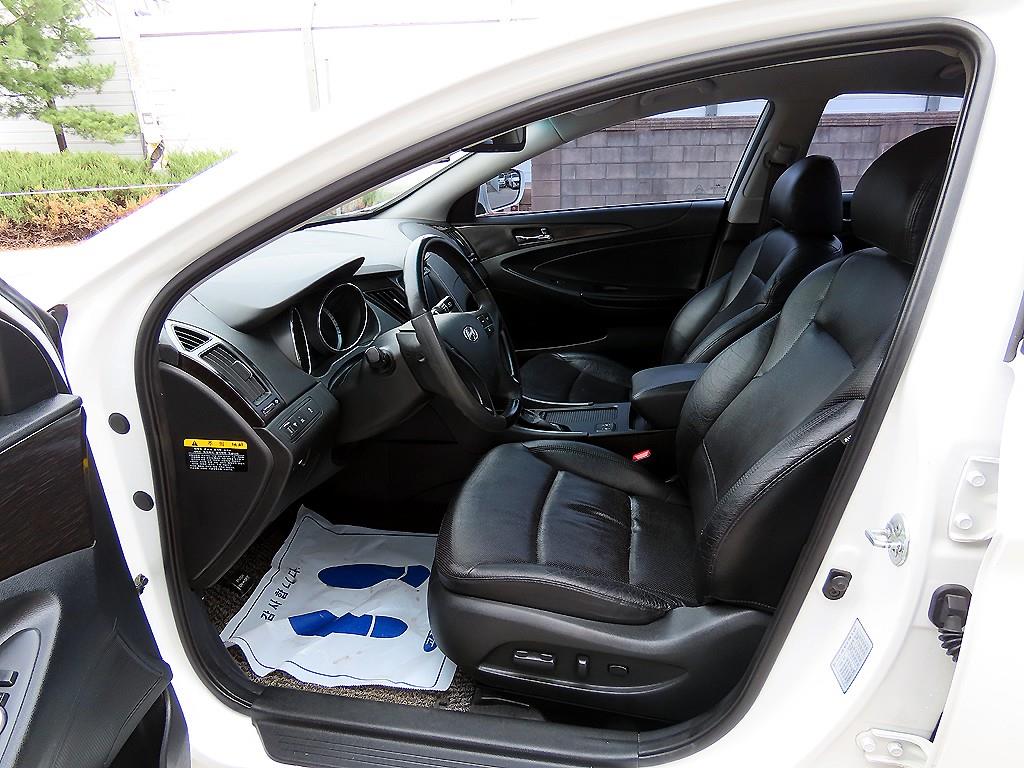 HYUNDAI Sonata - Vista 5