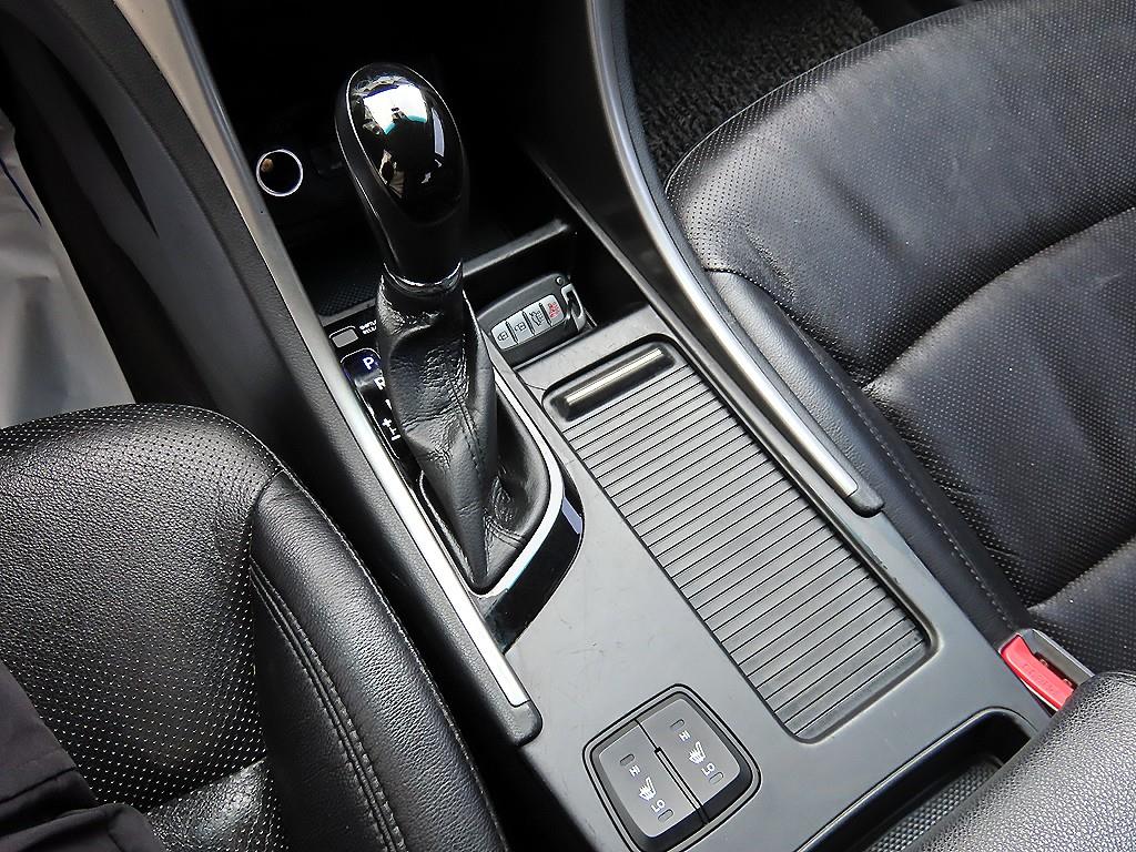 HYUNDAI Sonata - Vista 10