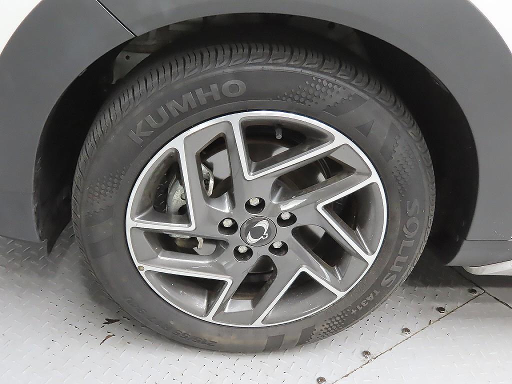 Ssangyong Tivoli - Vista 9