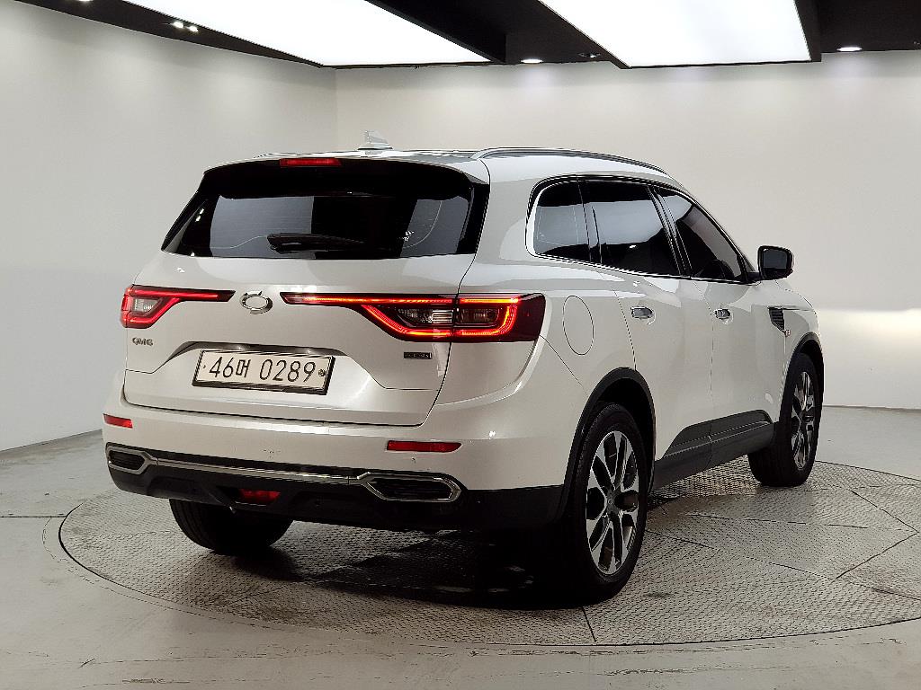 SAMSUNG QM6 - Vista 4