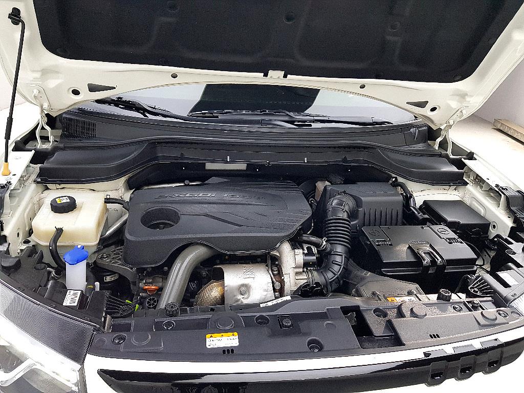 Ssangyong Tivoli - Vista 6