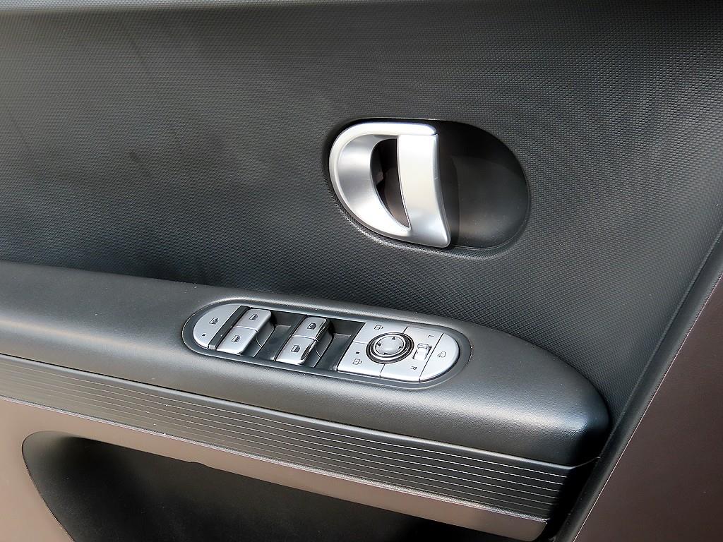 HYUNDAI Ioniq 5 - Vista 11