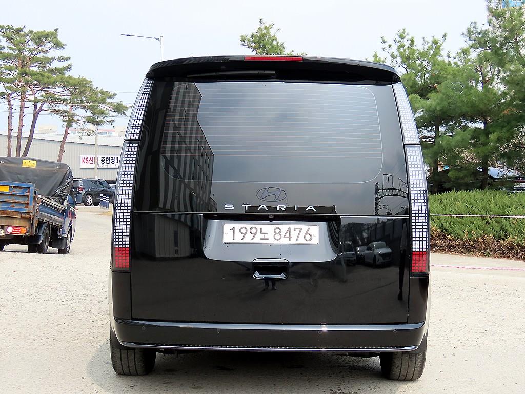 HYUNDAI Staria - Vista 4