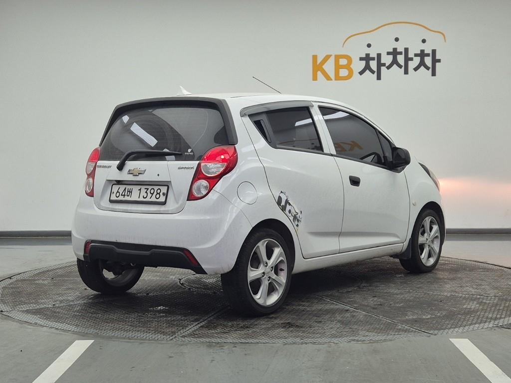 Chevrolet Spark - Vista 4