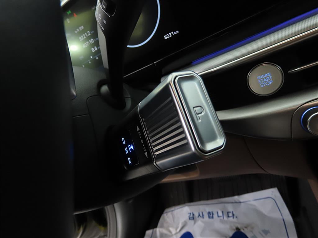 HYUNDAI Grandeur - Vista 11