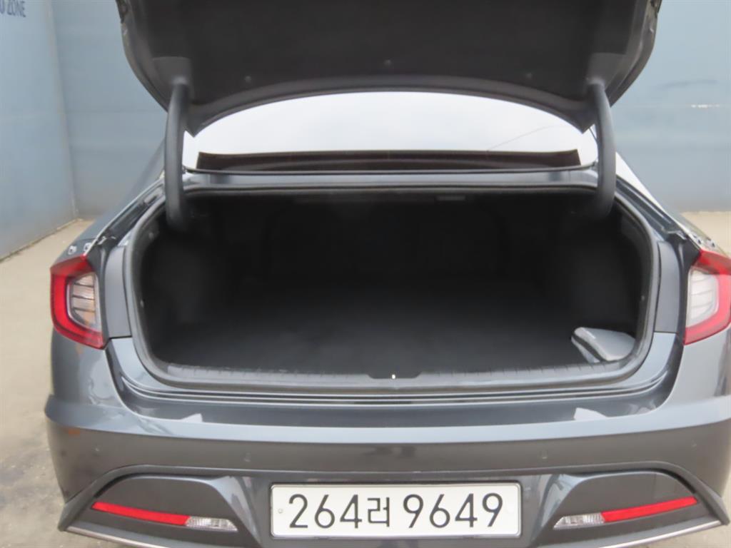 HYUNDAI Sonata - Vista 9