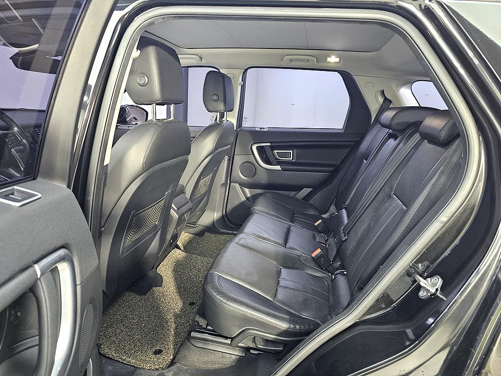 Land Rover Discovery Sports - Vista 9