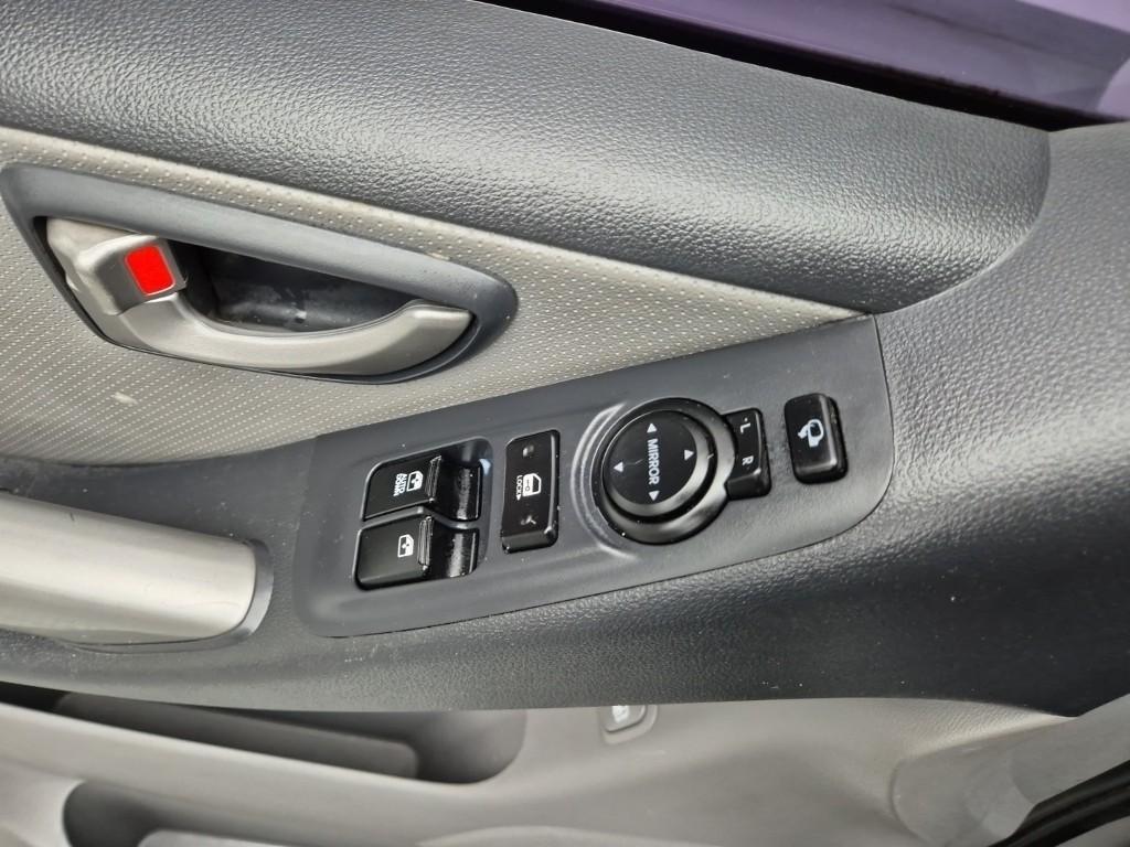 HYUNDAI Starex 2014 Blanco - Importación desde Corea - HF Imports Iquique - Foto 13