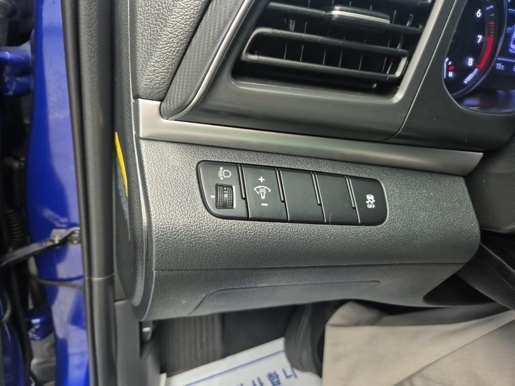 HYUNDAI Avante 2019 Azul - Importación desde Corea - HF Imports Iquique - Foto 16