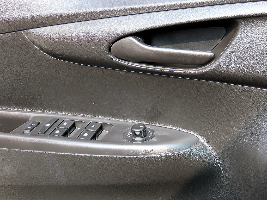 Chevrolet Spark - Vista 11