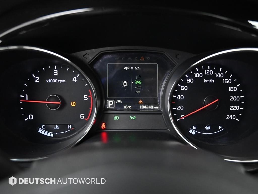 KIA Carnival - Vista 6