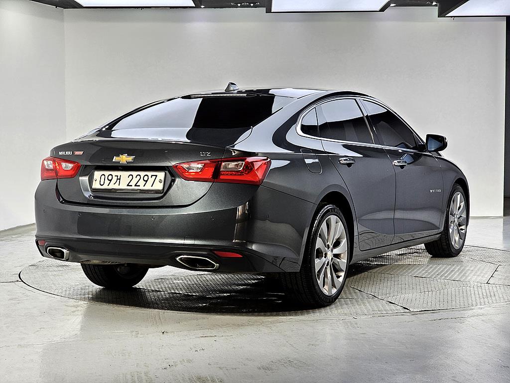 Chevrolet Malibu - Vista 4