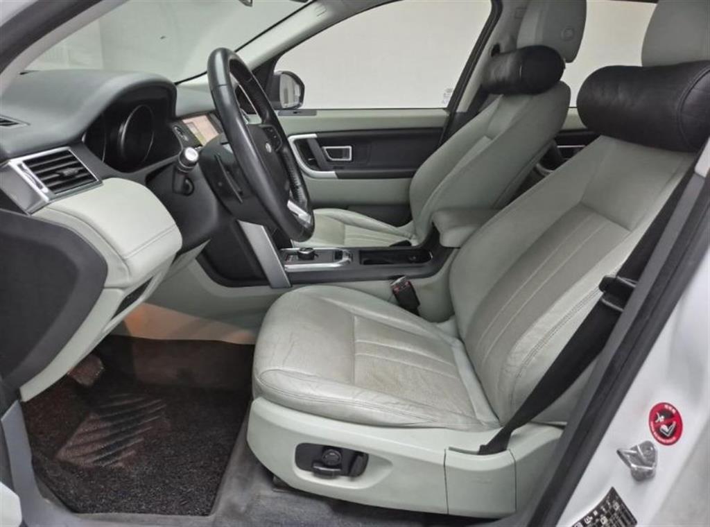 Land Rover Discovery Sports - Vista 11