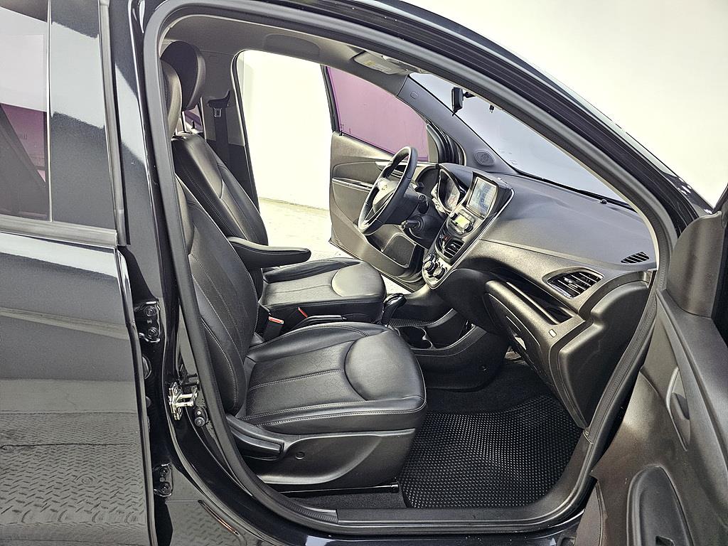 Chevrolet Spark - Vista 11