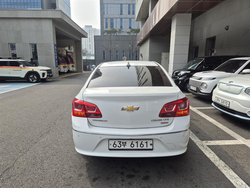 Chevrolet Cruise - Vista 4