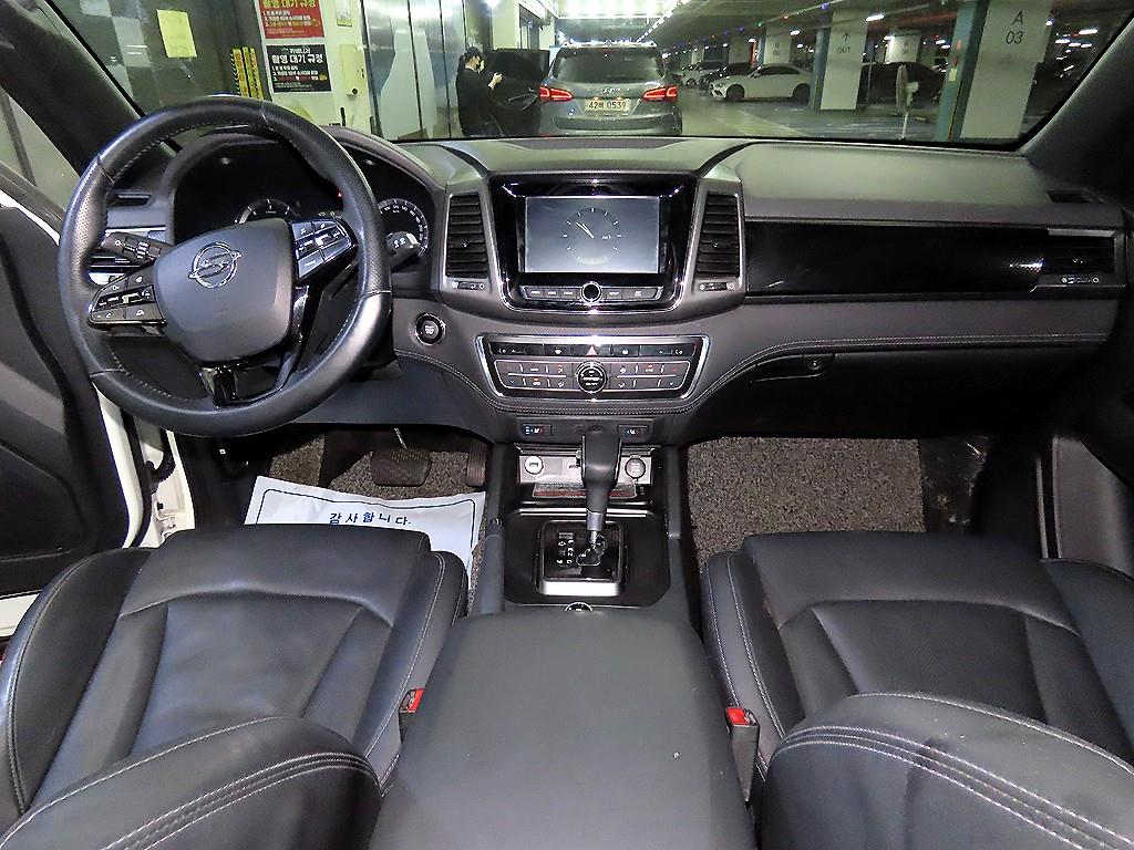 Ssangyong Rexton - Vista 10