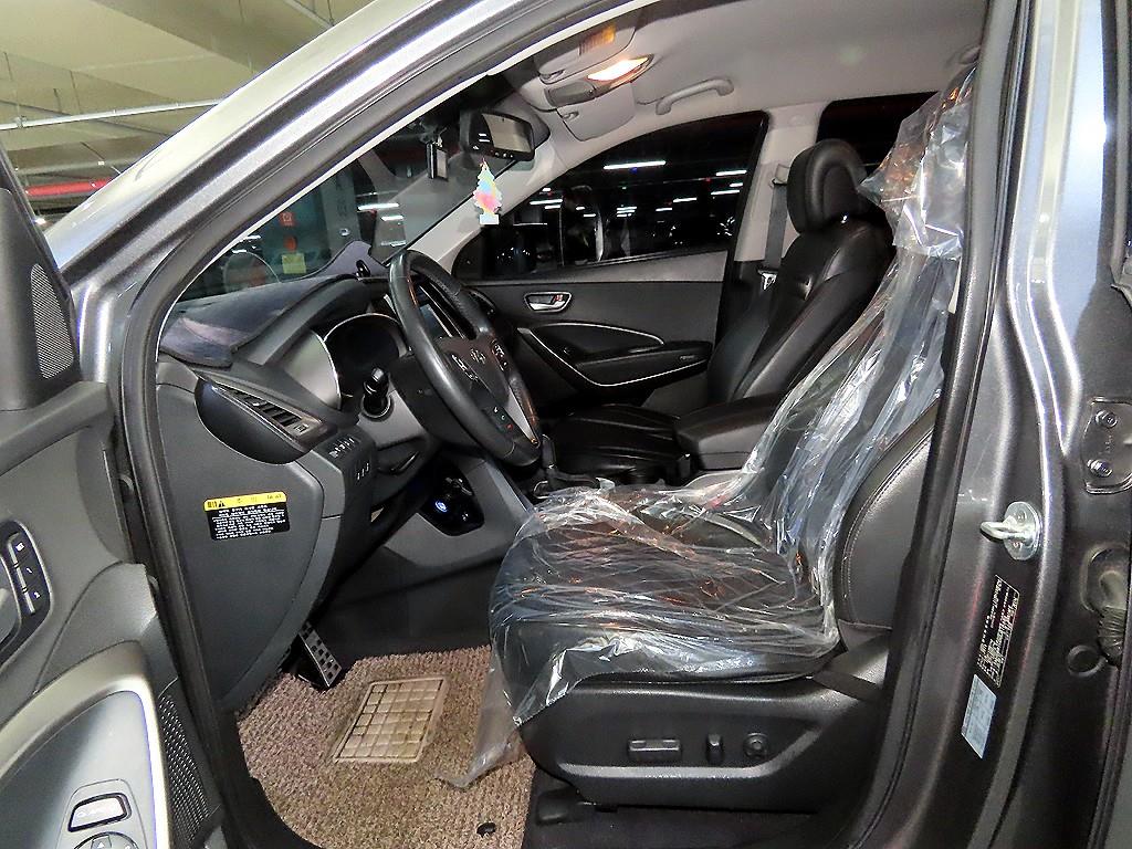 HYUNDAI Santa Fe - Vista 6