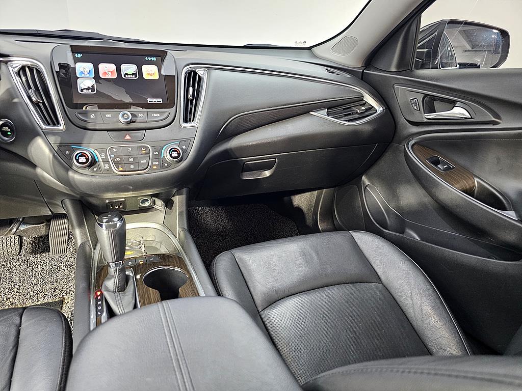 Chevrolet Malibu - Vista 10