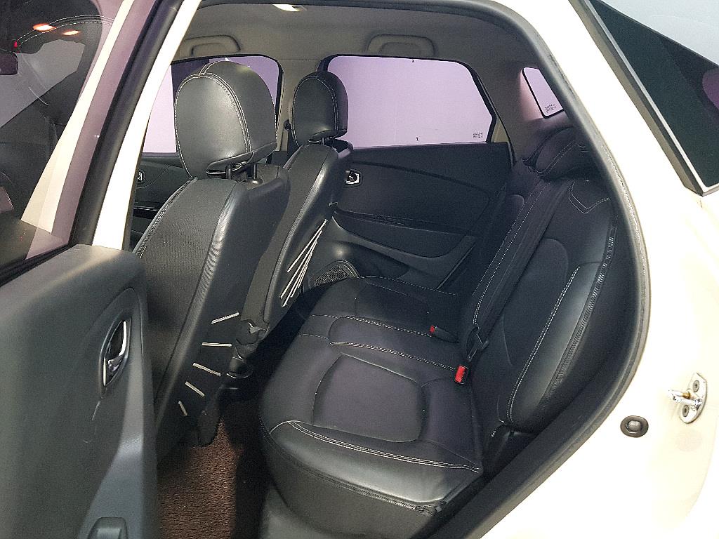 SAMSUNG QM3 - Vista 9