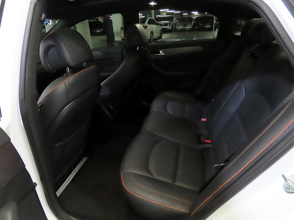 HYUNDAI Sonata - Vista 7