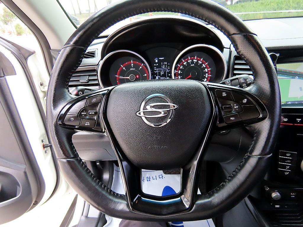 Ssangyong Tivoli - Vista 8