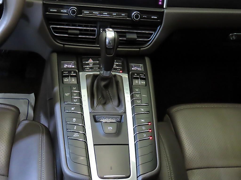 Porsche Macan - Vista 12