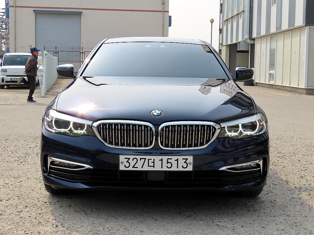 BMW 5 Series 2020 Azul - Importación desde Corea - HF Imports Iquique - Foto 1