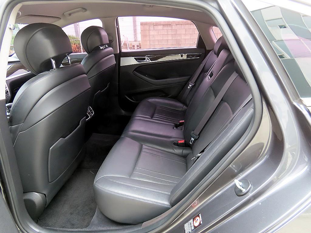 Genesis G80 - Vista 6