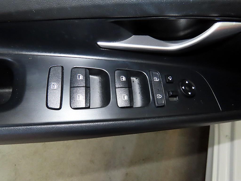 HYUNDAI Avante 2021 Blanco - Importación desde Corea - HF Imports Iquique - Foto 13