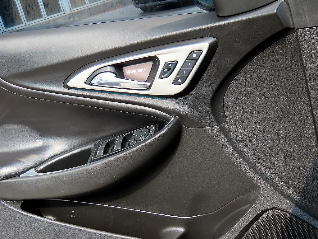 Chevrolet Malibu - Vista 12