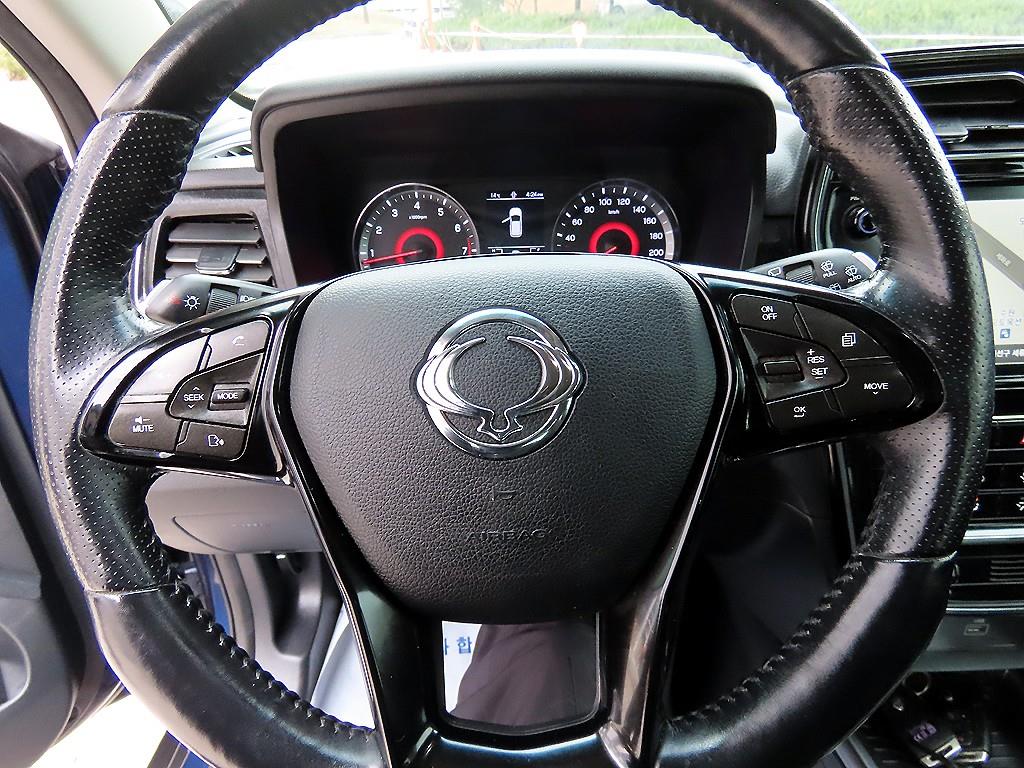 Ssangyong Tivoli - Vista 8