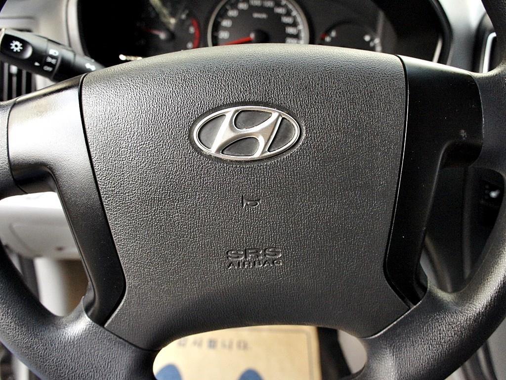 HYUNDAI Starex 2016 Gris - Importación desde Corea - HF Imports Iquique - Foto 8