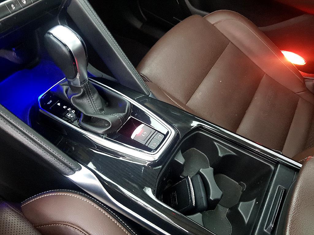 SAMSUNG QM6 - Vista 12