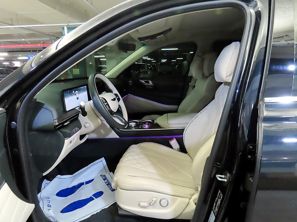 Genesis GV80 - Vista 6